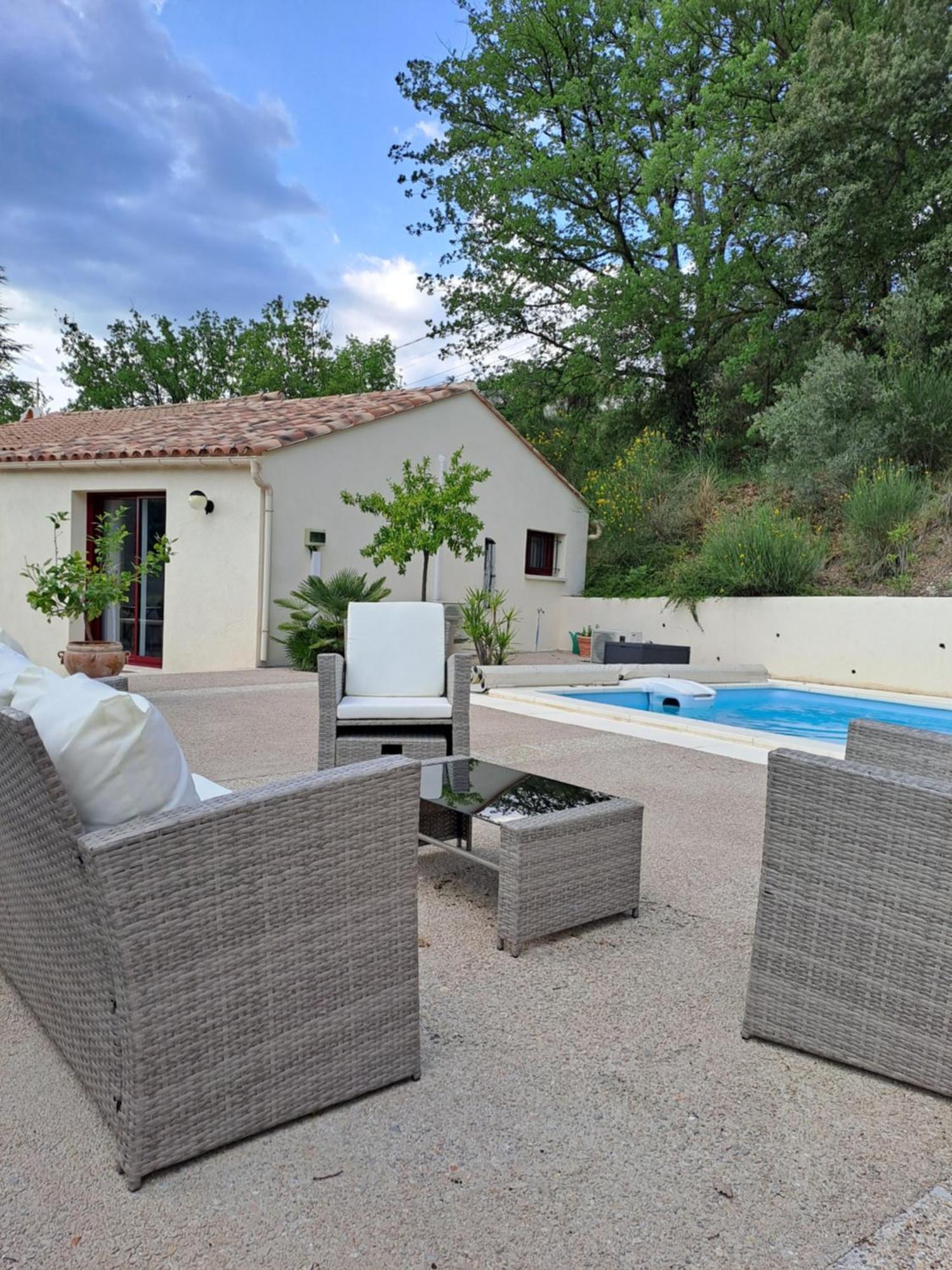 Chambre D'Hotes Chez Jessica Et Pascal Bed & Breakfast Barjols Exterior photo
